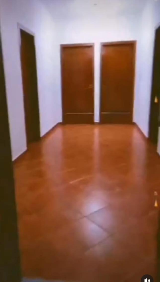 Apartament Jon Wlora Pokój zdjęcie